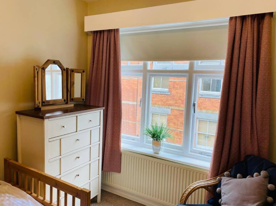 Rockferry 3 Bed Central Apartment + Parking Permit Dartmouth Bagian luar foto